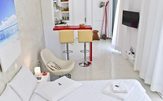 Mavres Luxury Studio