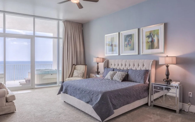 Turquoise Place Unit 2205D