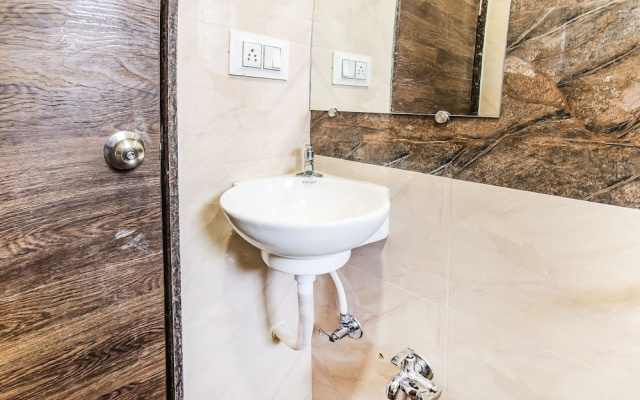 FabHotel Pratiksha