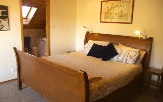 Westrow Lodge Bed & Breakfast
