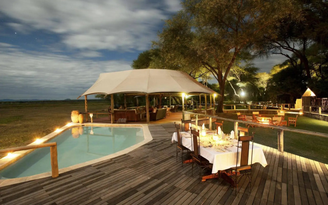 Anabezi Camp