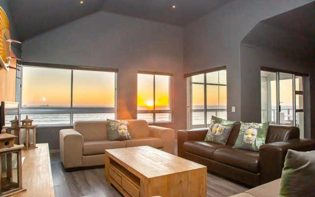 Spacious Luxury 3 Bedroom Apartment B401 Sea Spray