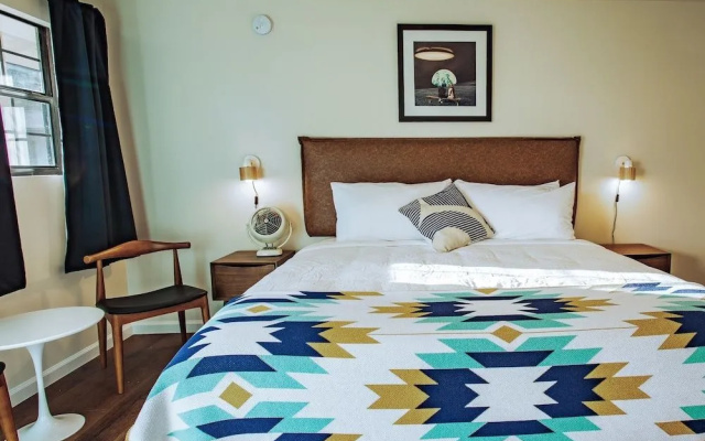 Stonewall Motor Lodge