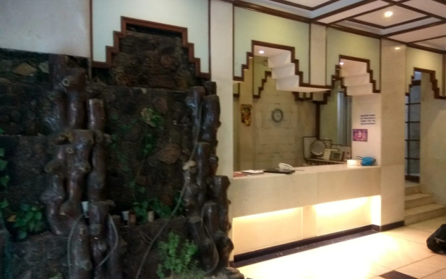 Garden Hotel