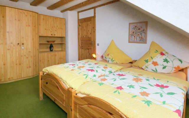 Warm Apartment in Bombogen Germany with Private Parking