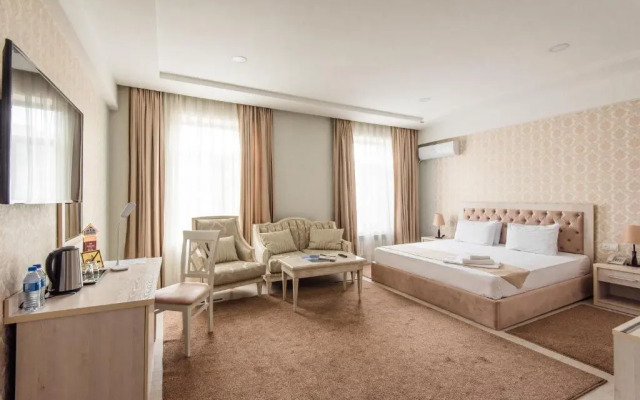 Hua Hotel