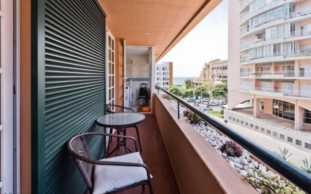 Cascais 1BR w/ pool