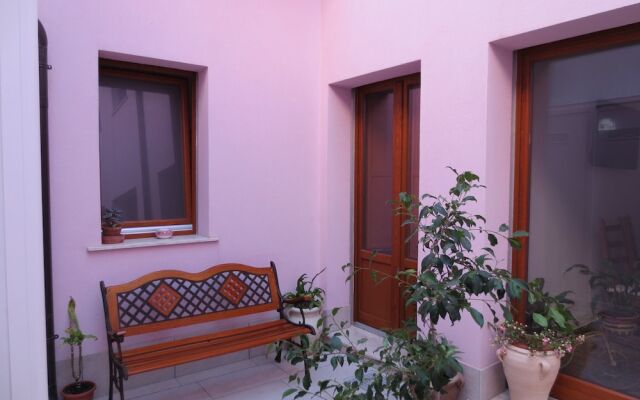 Отель B&B Vergilia Сиракуза вид на фасад