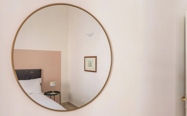 Central City Apartment by Wonderful Italy