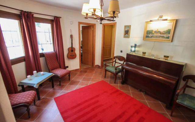 Finca Raiz - modern, well-equipped villa with private pool in Moraira