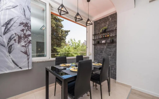 Portos Apartment