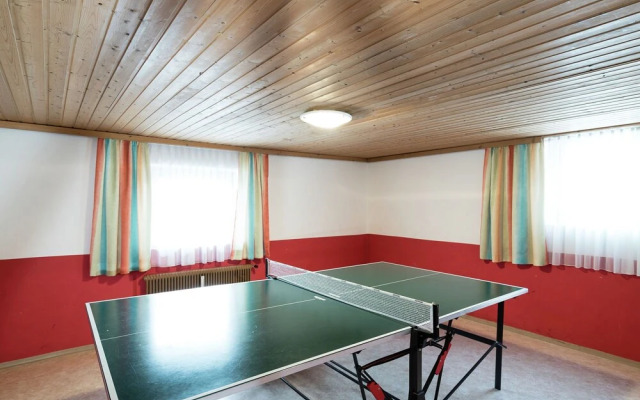Mountain View Apartment With Sauna In Taxenbach