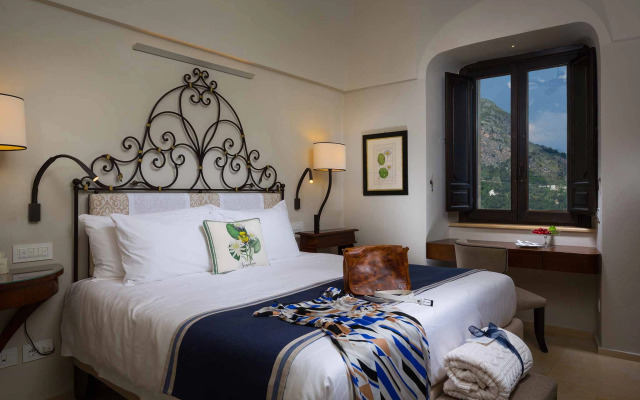 Monastero Santa Rosa Hotel & Spa