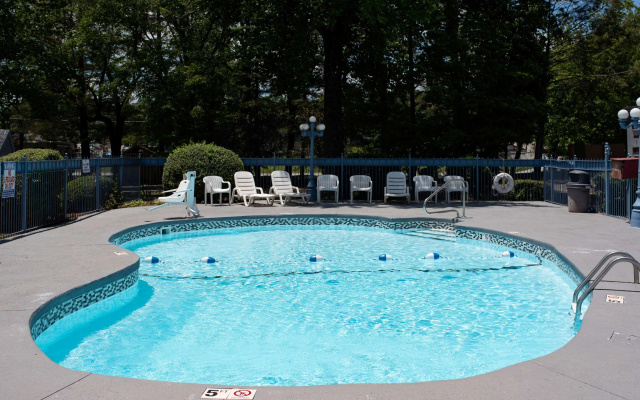 Super 8 by Wyndham Black Mountain/Asheville East