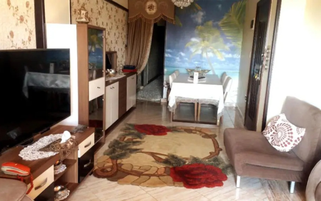 Private Room In Apartment with Sea View