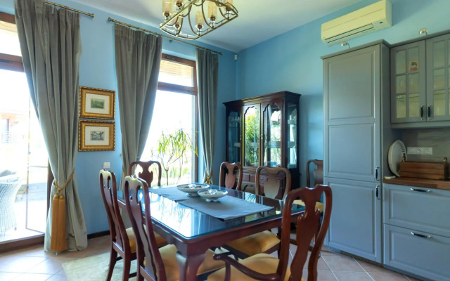 Luxury 3-bedroom villa in Sozopolis with sea view