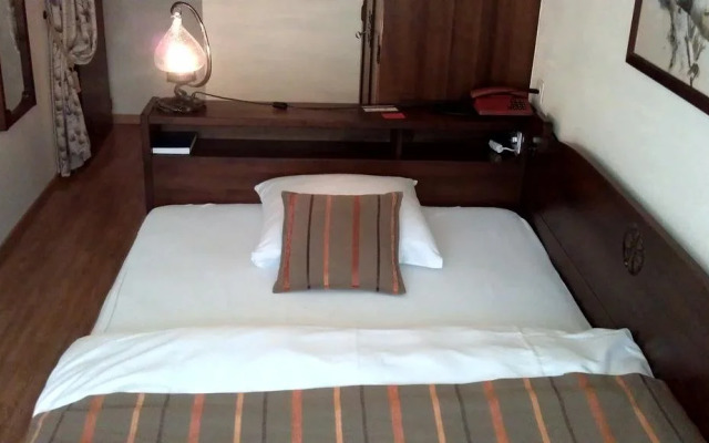 Hotel Rhone