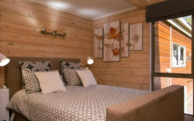 Riverstone House - Turangi Holiday Home