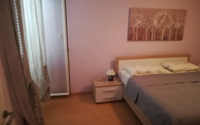 Apartments Roncevic