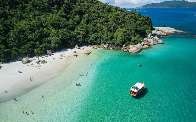 Pé na Areia Encanto da Armação