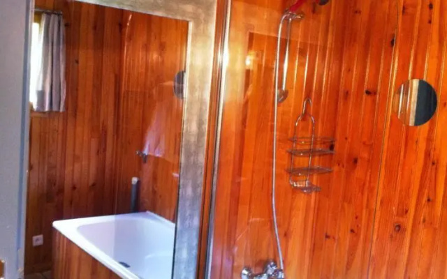 Jouan Wooden House