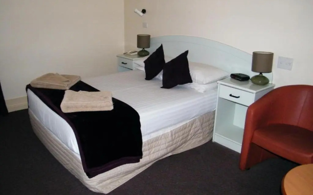 Grand Tasman Hotel