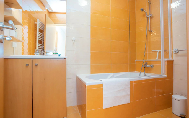 Terrace Bairro Novo by Rent4all