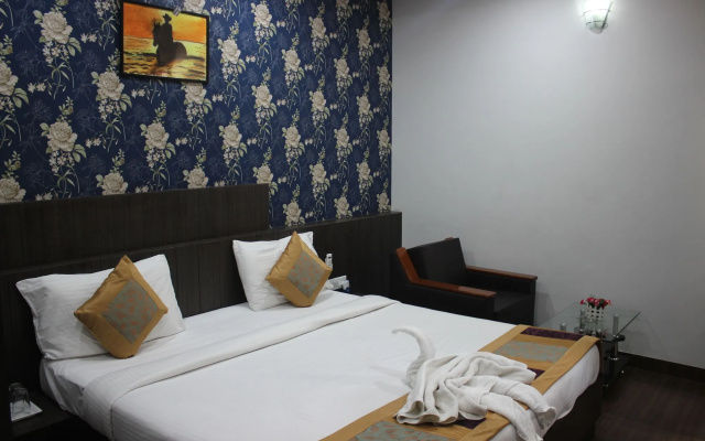 Hotel Flowers Inn