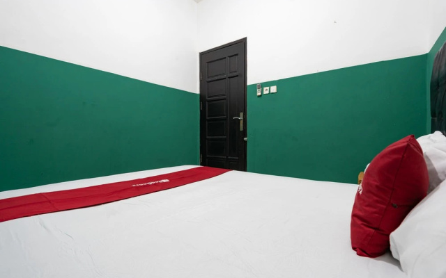 RedDoorz Near Bigmall Samarinda 2