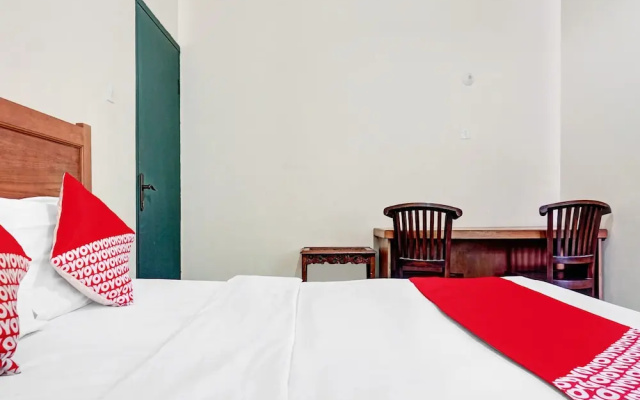 Hotel O 90596 Hotel Griya Astoeti