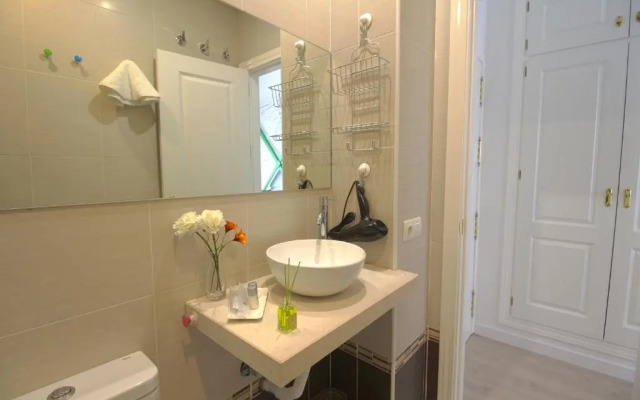 Apartamentos Romero Luna