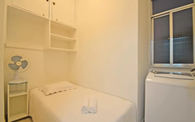 Lopes 203 - 2 BR Apartment in Leme - GHS 38175
