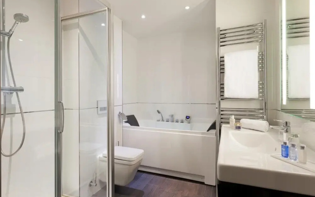 Honeymoon Suite in Cannes