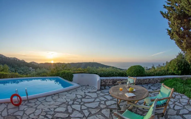 Villa Myrtia - Agios Nikitas Villas