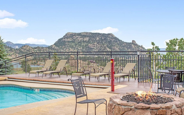 Nakai Peak 41b 2 Bedroom Condo by RedAwning