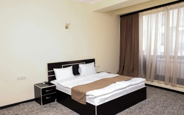 Yerevan Centre Hotel