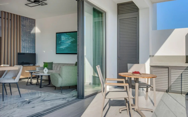 Sanders Olive - Cozy 2-bdr Apt With Shared Pool