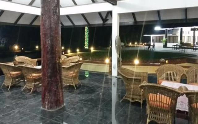 Hotel Zwekabin