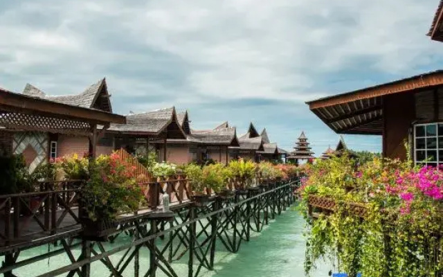 Mabul Water Bungalows