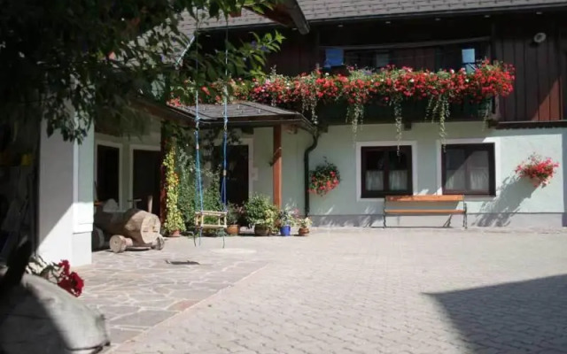 Kanzlerhof