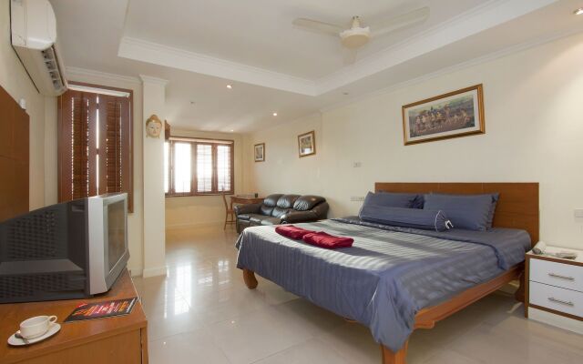 Апартаменты Argyle Apartments Pattaya Паттайя комната для гостей