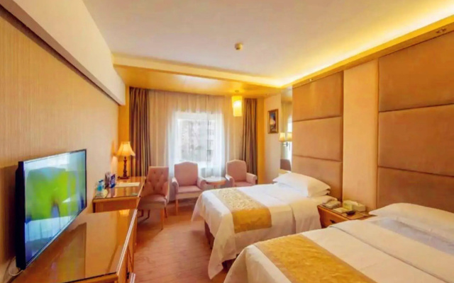 Vienna Hotel Shouti