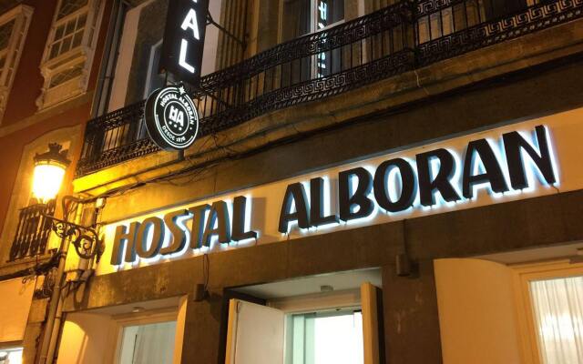 Отель Hostal Alborán вид на фасад