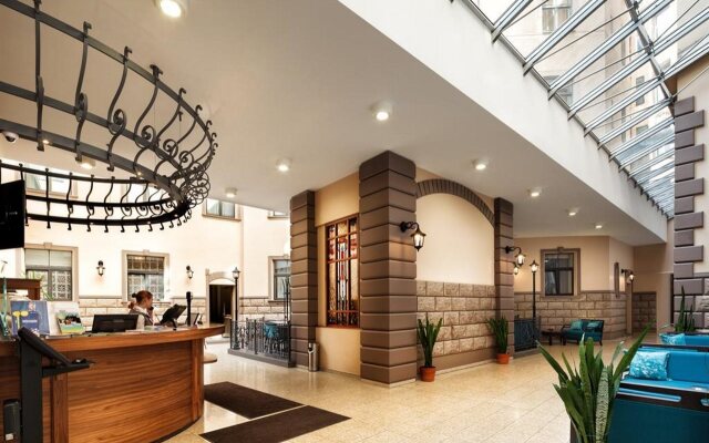 Отель City Hotel Teater Латвия, Рига - - забронировать отель City Hotel Teater, цены и фото номеров вид на фасад