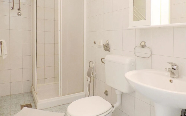 Nice Home in Rabac With Wifi and 2 Bedrooms