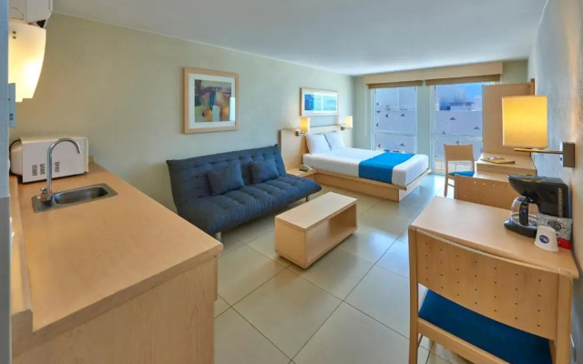 City Express by Marriott Manzanillo