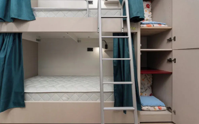 Hostel Antique