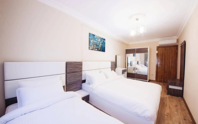 Overland Residence