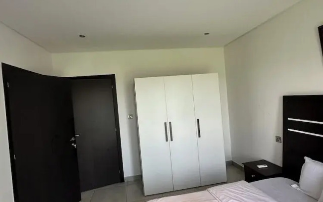 Peravi Suites at the Signature