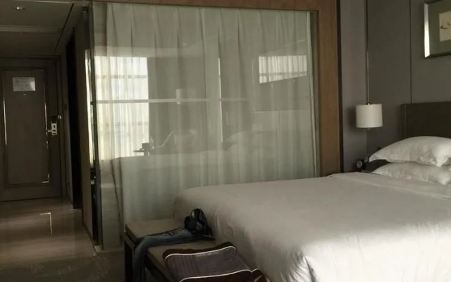 Zhuhai Herry Hotel